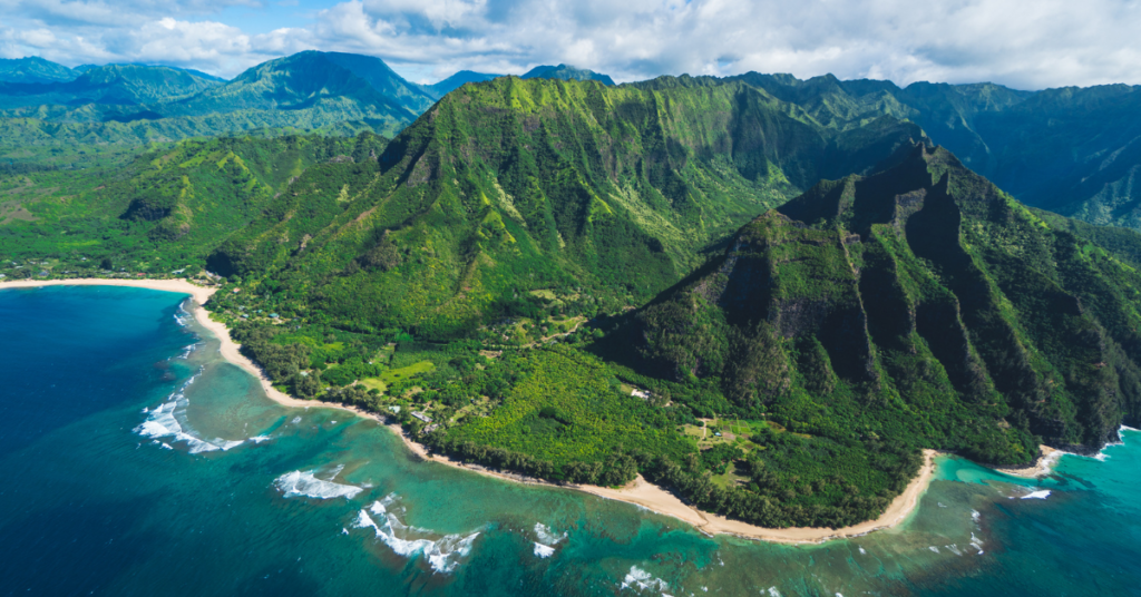 10 Eco-Friendly Practices for Sustainable Tourism in Hawaii