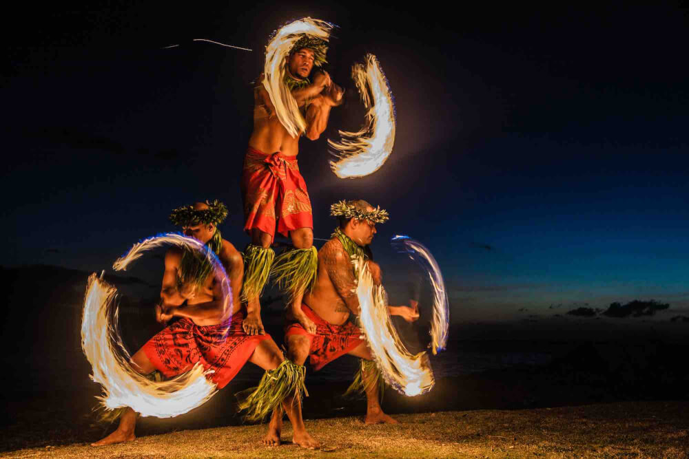 A Guide to Experiencing the Hawaiian Luau: What to Expect