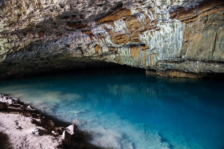 Discovering the Hidden Wonders: Exploring the Underwater Caves of Hawaii